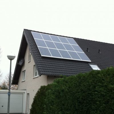 Richter_Weilerswist_667kWp_Schott230poly_2011-800x488